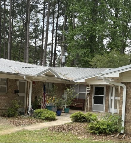 Pine Manor